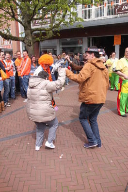 512px-Dance_during_event_Spijkenisse